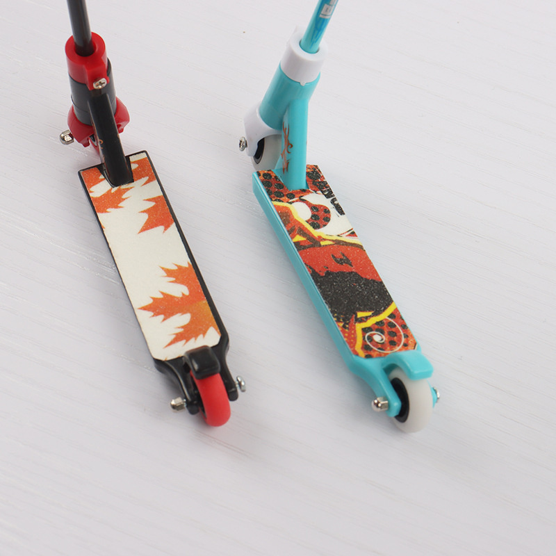 สกู๊ตเตอร์นิ้วมือขนาดเล็กแบบให - Kids Toys Scooter บทวิจารณ์และราคา